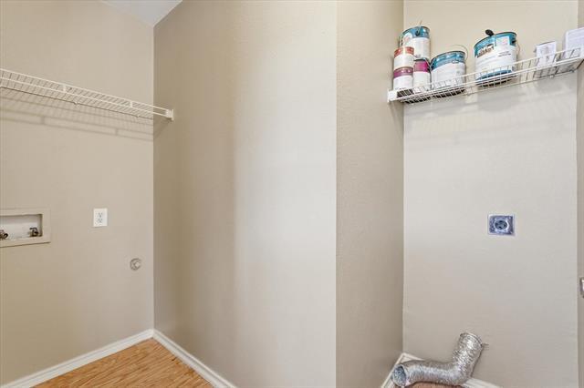 Building Photo - 9229 Chesapeake Ln