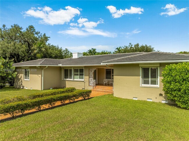 Building Photo - 2514 Granada Blvd