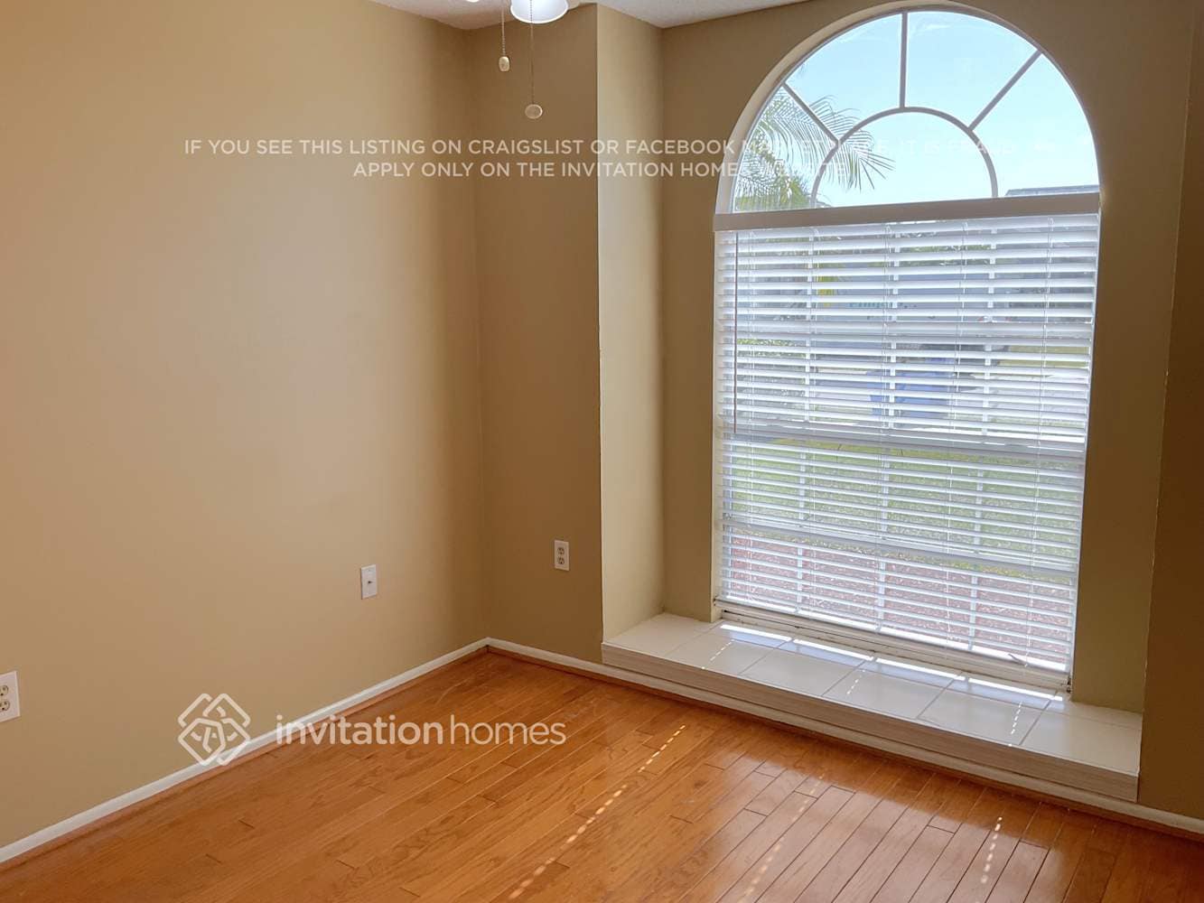 Building Photo - 713 46th St E