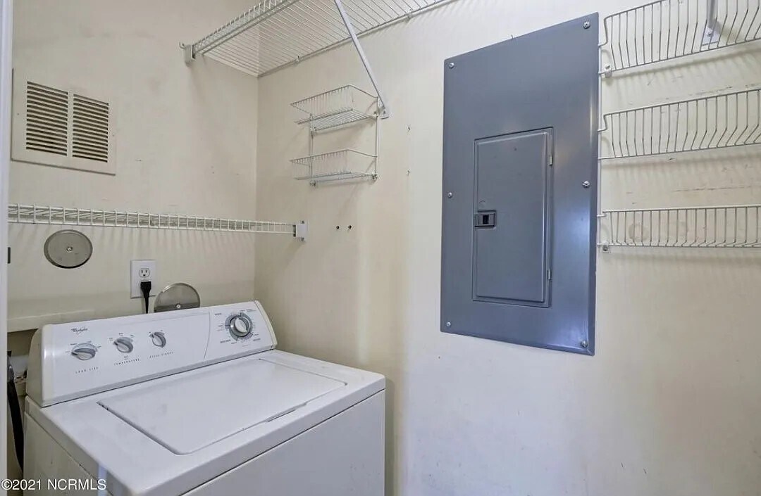 Building Photo - 906 Litchfield Way