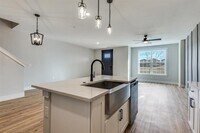 Building Photo - 1610 Palladio Loop