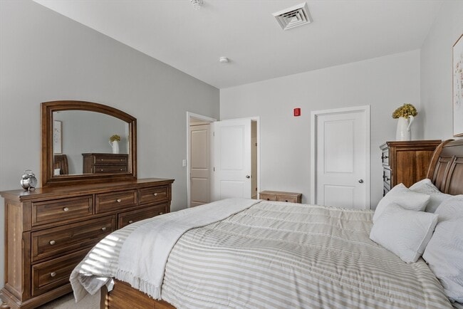 Building Photo - 99 Essex St