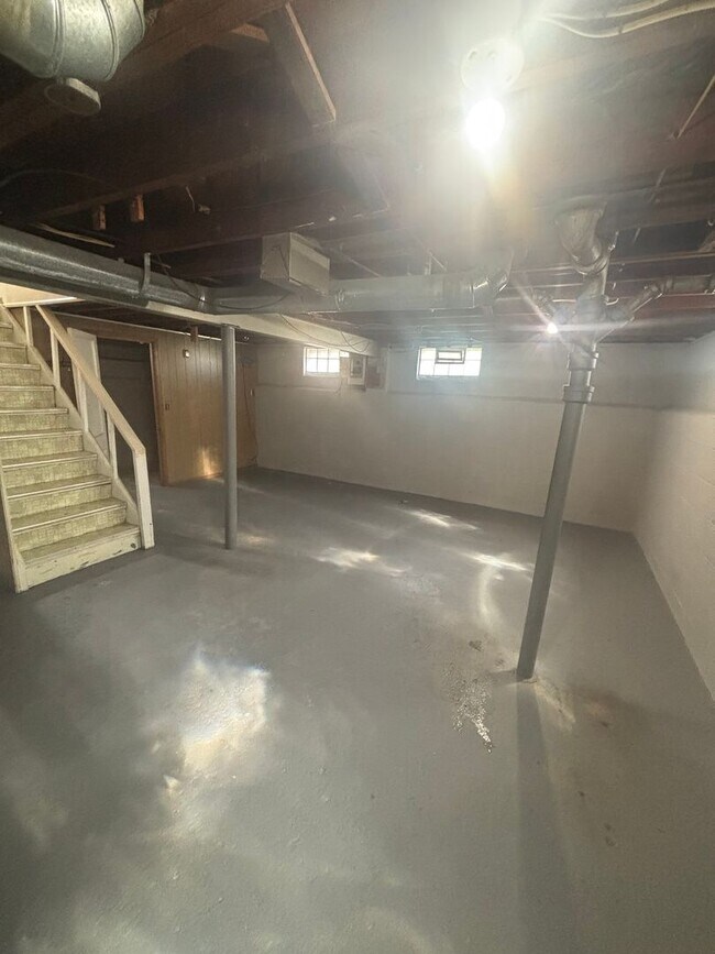 Building Photo - MAPLE HEGHTS 3 BEDROOM SINGLE (ROCKSIDE/DUNHAM)