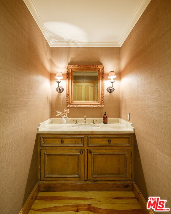 Building Photo - 7972 Mulholland Dr