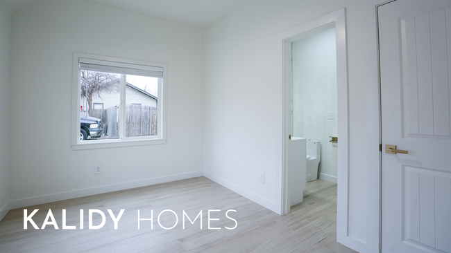 Building Photo - 15 S Walnut St