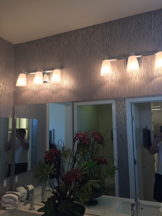 Building Photo - 826 Brickyard Ln