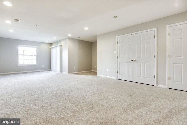 Building Photo - 7831 River Rock Way