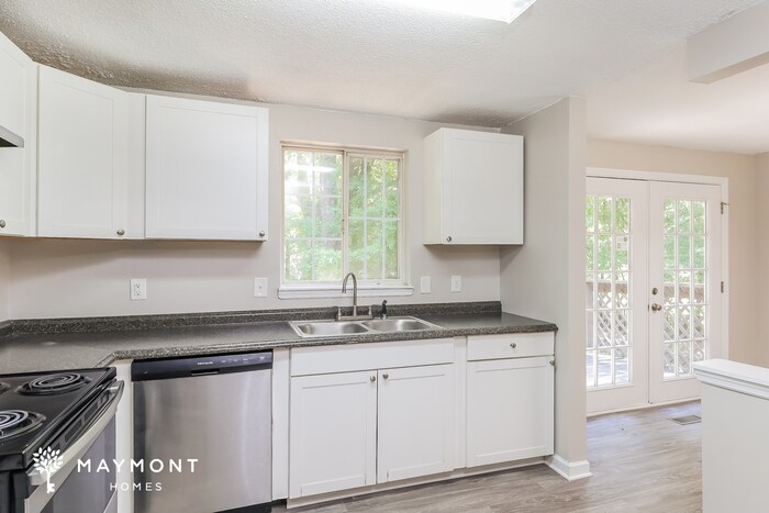 Building Photo - 8114 Bald Ridge Dr