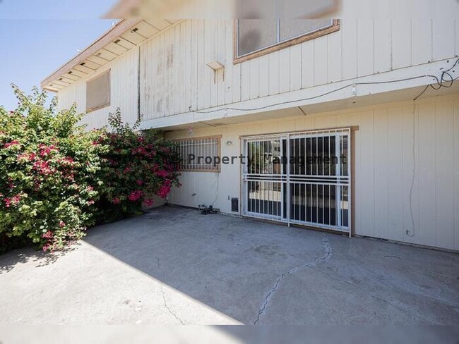 Building Photo - 8059 N 31st Ln