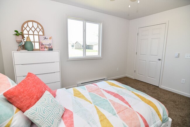 Building Photo - Gateway Cottages