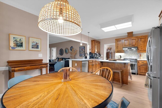 Building Photo - Beautiful Home in the Heart of Greenville