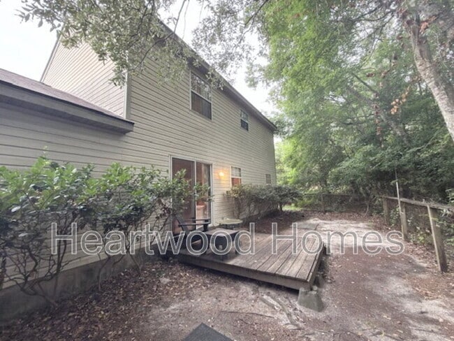 Building Photo - 264 Orchard Hill Dr