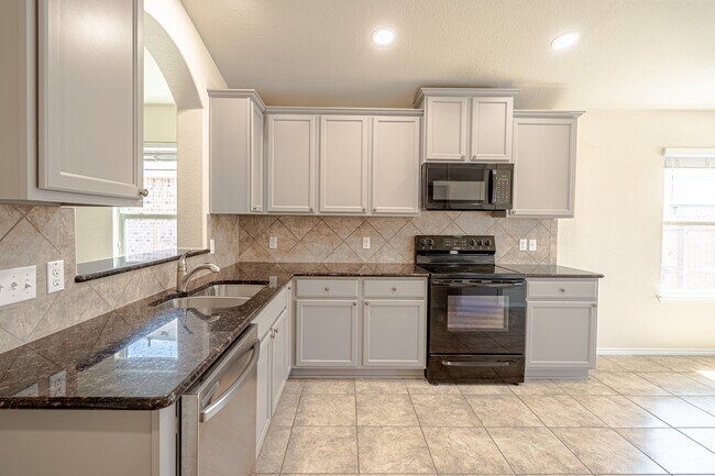 Building Photo - 121 Hematite Ln
