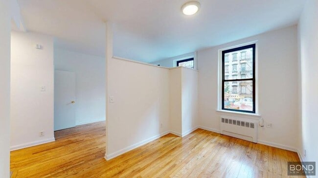 Building Photo - 1 bedroom in Manhattan NY 10022