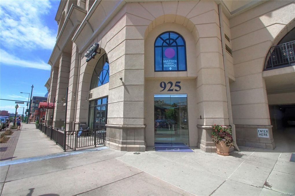 Building Photo - 925 N Lincoln St