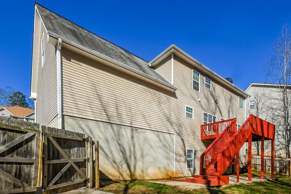 Building Photo - 241 Sable Trace Dr