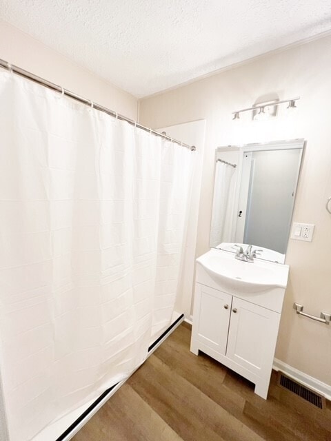 Building Photo - 2656 Calbert Dr