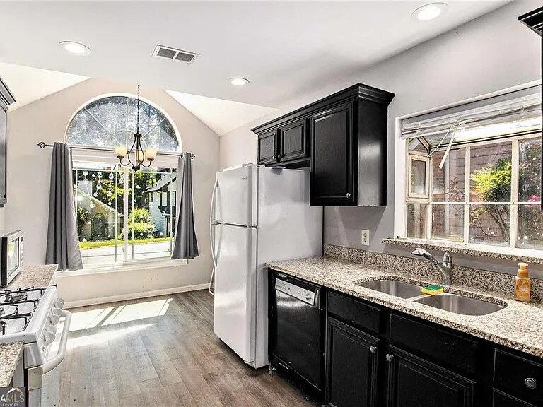 Building Photo - 1264 Watercrest Cir