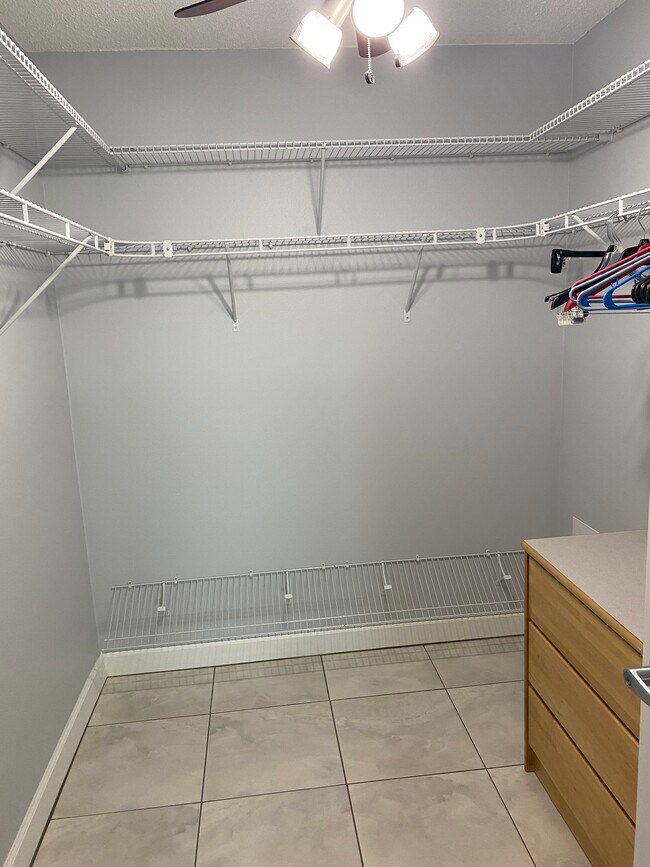 Building Photo - 5555 Gulf Blvd