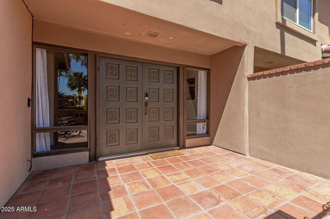 Building Photo - 7921 E San Miguel Ave