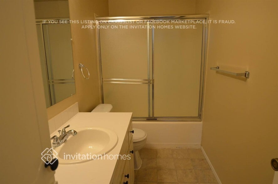 Building Photo - 8311 113 St E