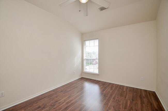 Building Photo - 20903 Hamlet Ridge Ln