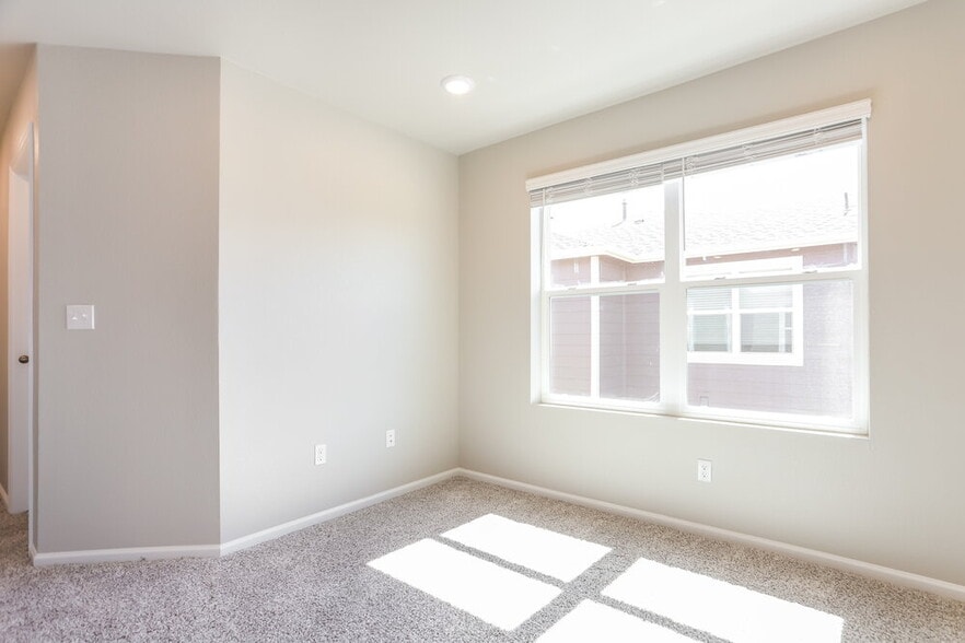 Building Photo - 5130 Bittercress Rd