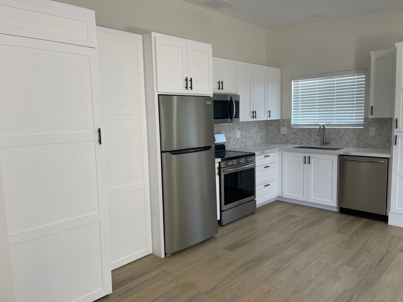Building Photo - 3301 N 66th Pl