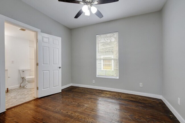 Building Photo - 3-Bedroom Home in Riverside