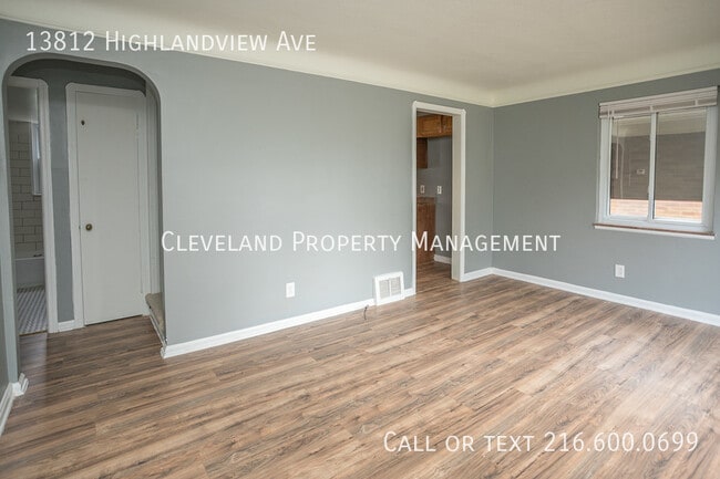 Building Photo - 13812 Highlandview Ave