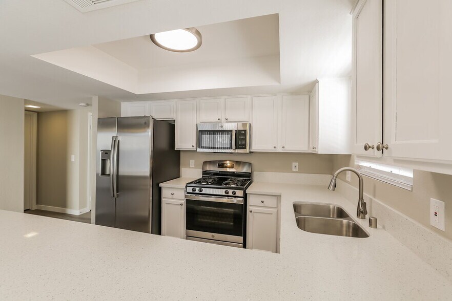 Building Photo - 9524 Amber Valley Ln