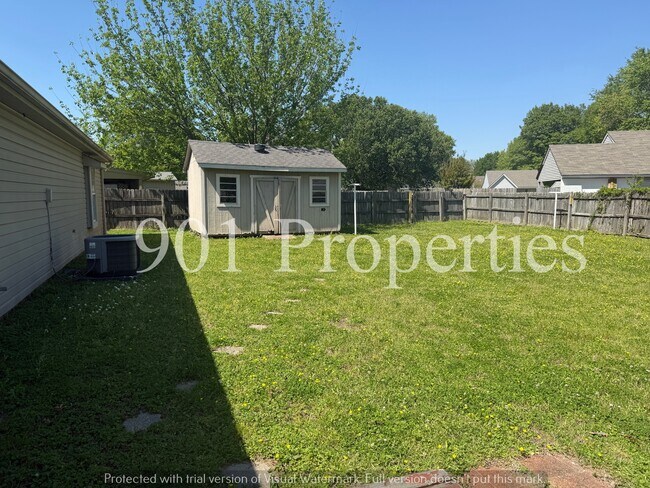 Building Photo - 383 Colonial Dr