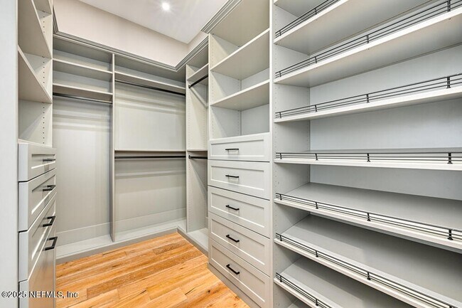 Building Photo - 2410 Beach Blvd