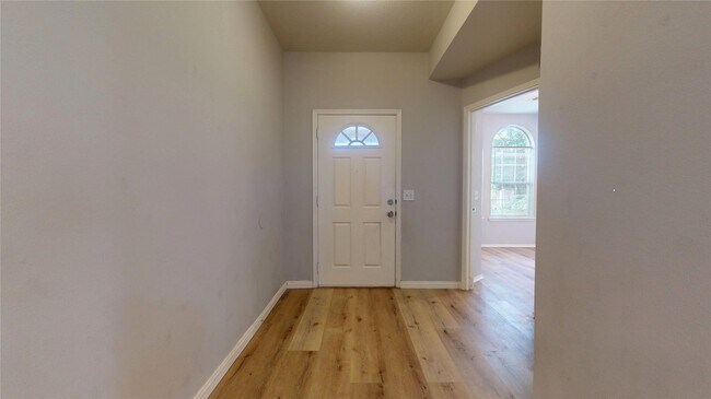 Building Photo - 1103 Sun Prairie Dr