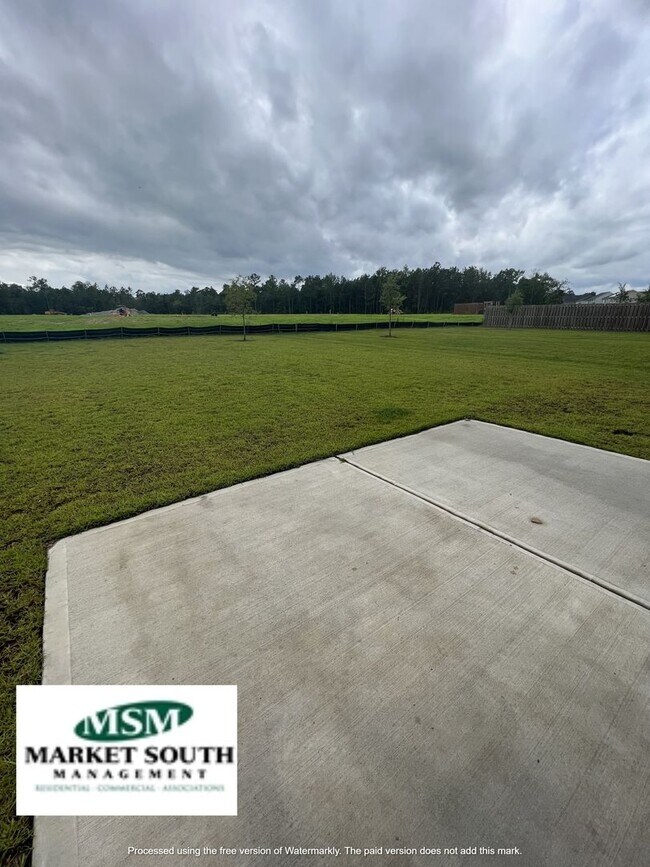 Building Photo - **RENT SPECIAL- $500.00 OFF 1ST MONTH'S RE...