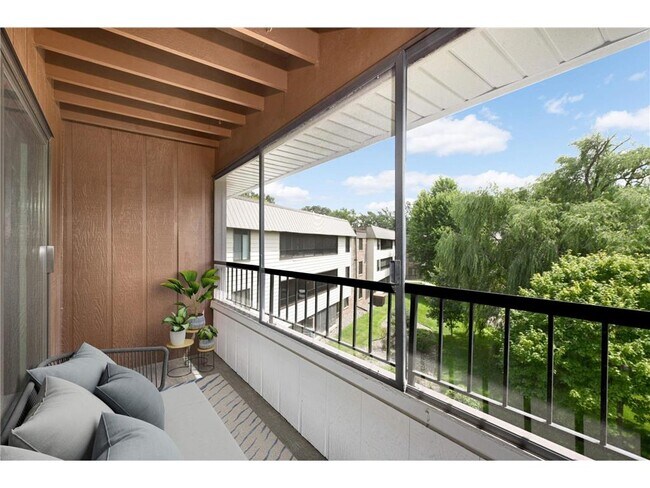 Building Photo - 7500 Cahill Rd