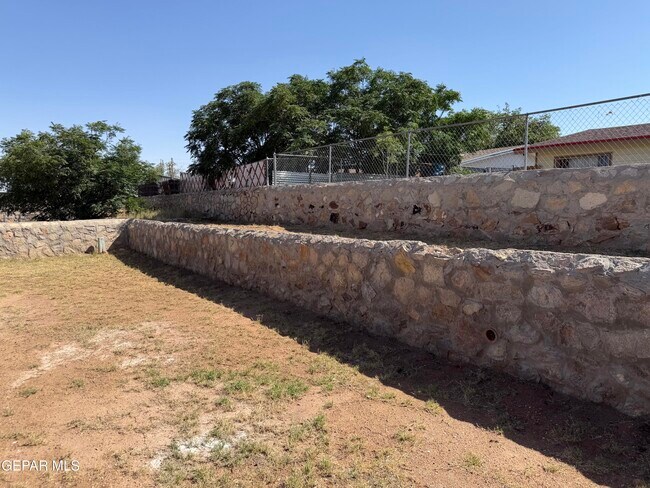 Building Photo - 10429 Persephone Dr