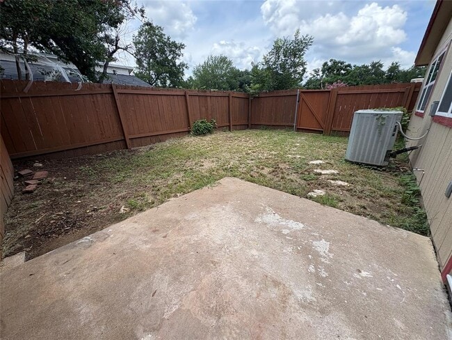 Building Photo - 10307 Burmaster Ln