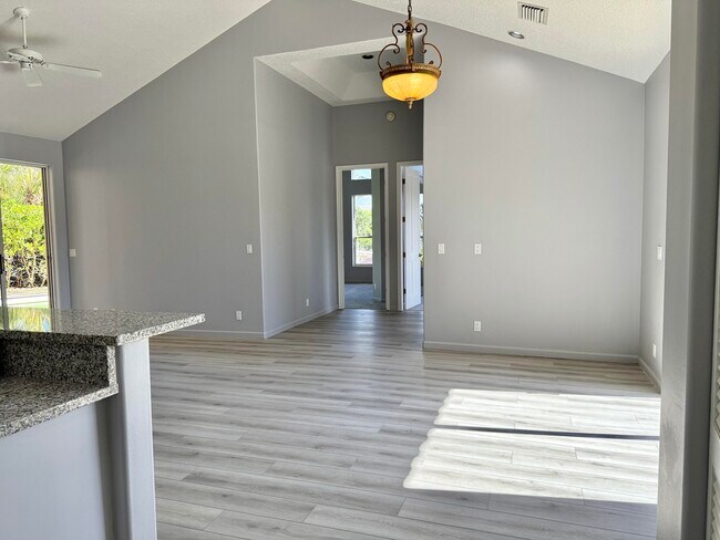 Building Photo - 400 Corsair Dr