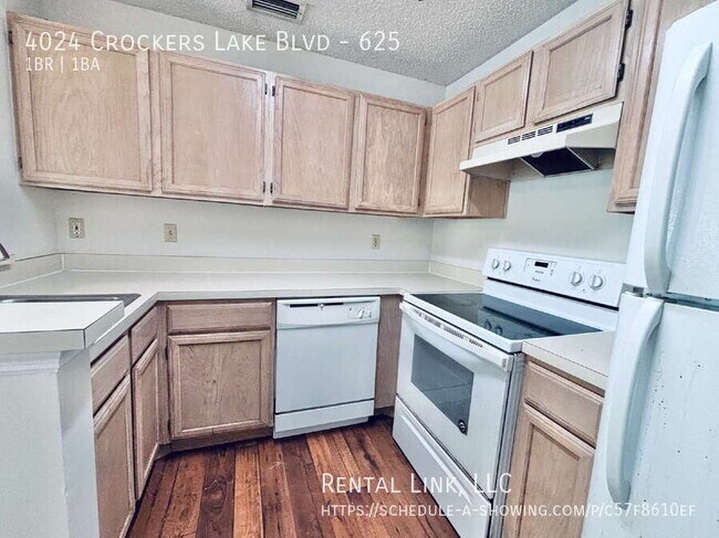 Building Photo - 4024 Crockers Lake Blvd