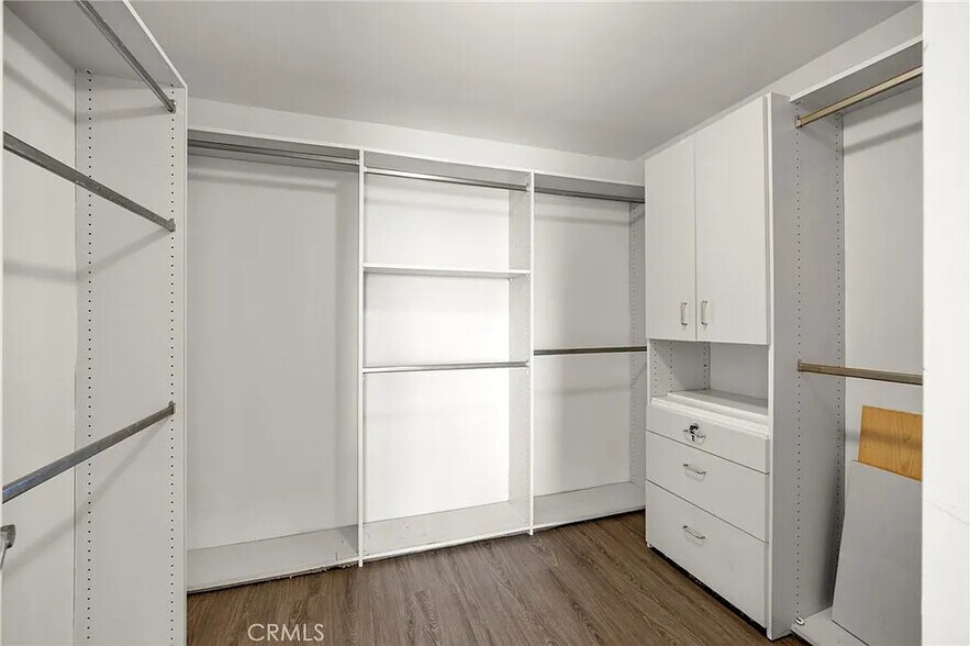 Building Photo - 8180 Manitoba St