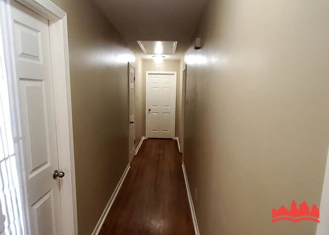 Building Photo - 1251 Singing Trees Dr