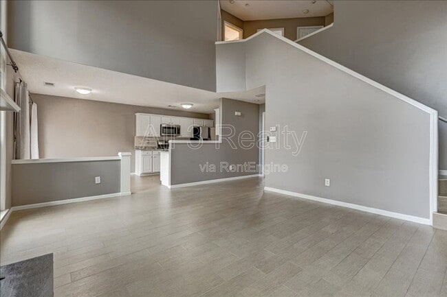 Building Photo - 2540 Alvecot Cir SE