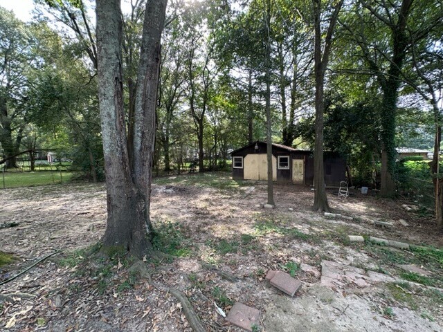 Building Photo - 4545 Hendrix Dr