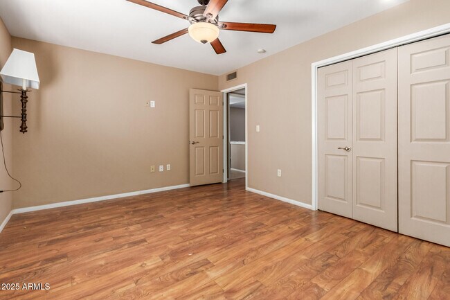 Building Photo - 13827 N Tan Tara Dr
