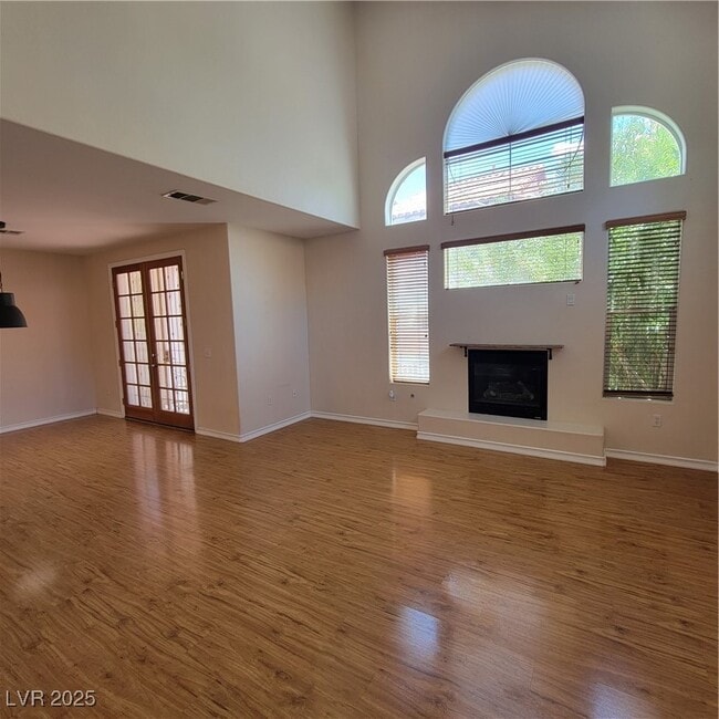 Building Photo - 8765 Villa Alex Ave