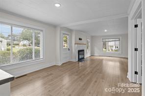 Building Photo - 765 N Church St