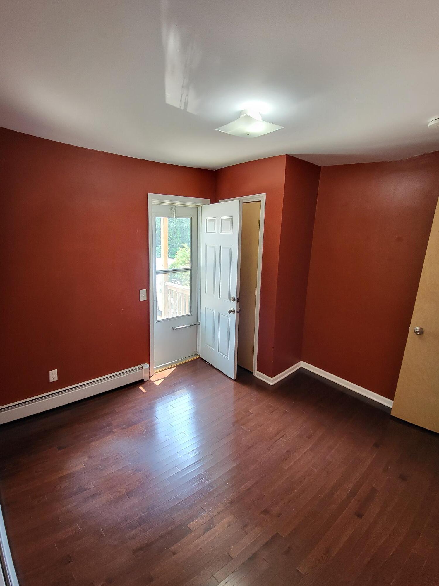 Building Photo - 1305 Jewel Ct