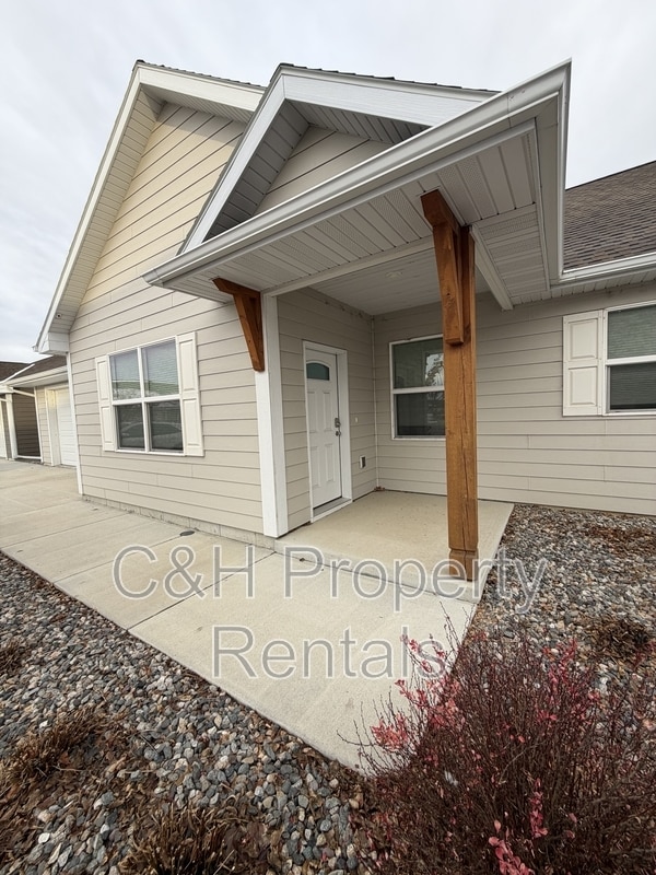 Primary Photo - 1417 Harmony Ct