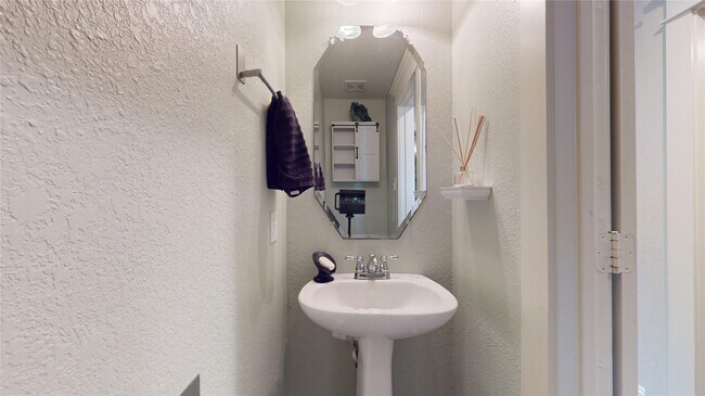 Building Photo - 7918 Tupper Bend Ct